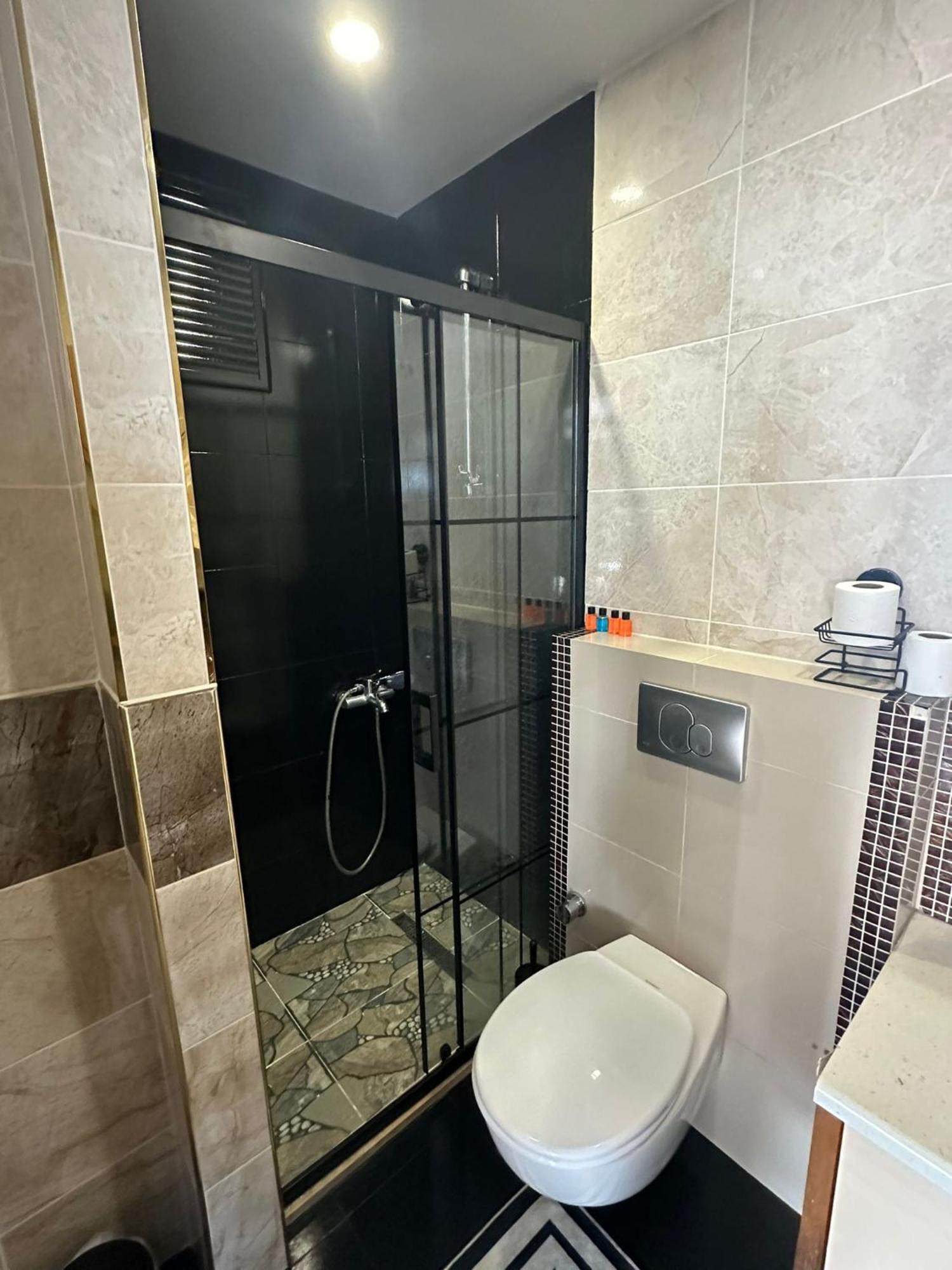 Myy Suites Hotel Istanbul Bagian luar foto